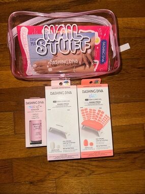 Dashing Diva  Manicure & Pedicure Kit